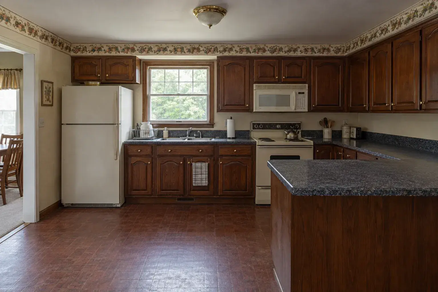 Bellevue kitchen before the remodel